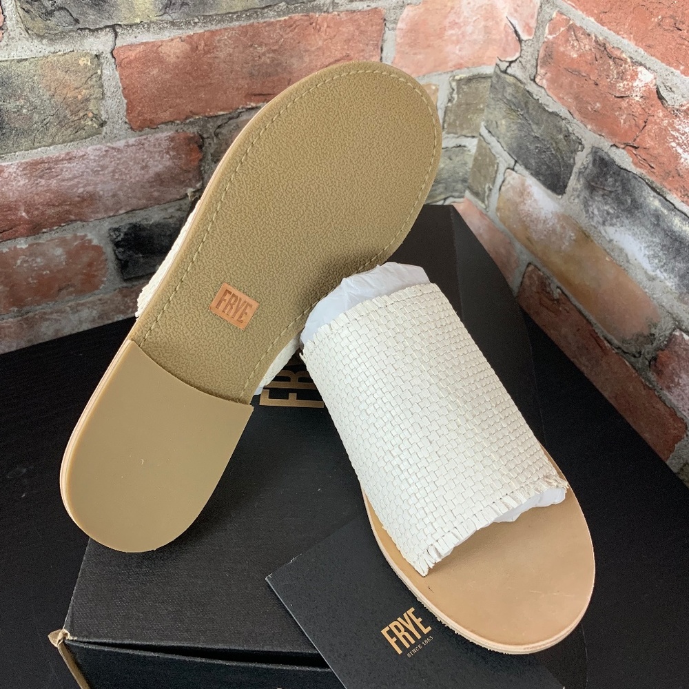 FRYE Women's Riley Woven Slide Mule Leather Sandal